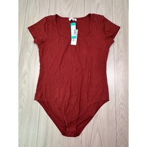 Gilli Madisol Square Neck Ribbed Knit Bodysuit Burgundy Short Sleeve Large NWT